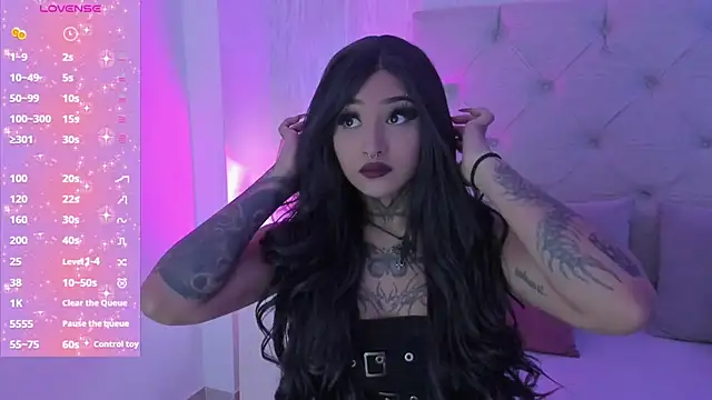 Snapshot of goth_tasha chatting on 05/06/26, 06:23 goth tasha online show from 05/06/26, 06:23