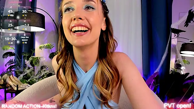 luna joy  online show from 10/30/25, 11:19