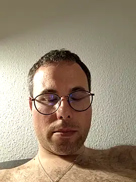 Simonudist online show from 04/12/26, 07:17