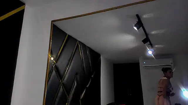 DanielaMedinaa online show from 03/16/25, 12:01