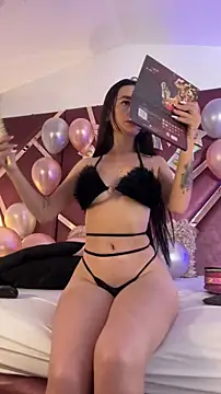 DanielaMedinaa online show from 10/13/25, 08:54