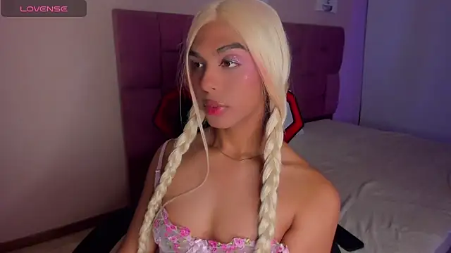 CHANELL 11INCHES online show from 10/09/25, 10:21