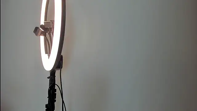 CHANELL 11INCHES online show from 03/18/25, 01:02