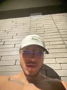 Snapshot of MaxxxSteil chatting on 03/22/25, 12:25 MaxxxSteil online show from 03/22/25, 12:25