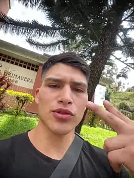 Snapshot of MaxxxSteil chatting on 03/13/25, 06:45 MaxxxSteil online show from 03/13/25, 06:45