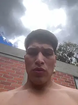 Snapshot of MaxxxSteil chatting on 10/09/25, 04:51 MaxxxSteil online show from 10/09/25, 04:51