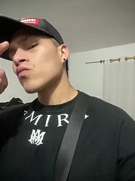 Snapshot of MaxxxSteil chatting on 03/08/25, 03:06 MaxxxSteil online show from 03/08/25, 03:06