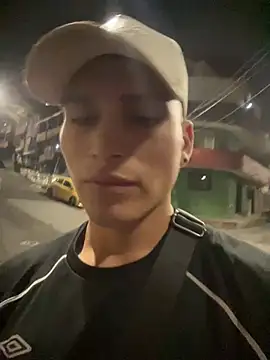 Snapshot of MaxxxSteil chatting on 03/12/25, 03:57 MaxxxSteil online show from 03/12/25, 03:57