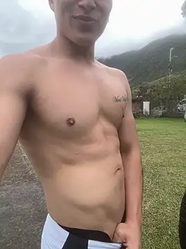 Snapshot of MaxxxSteil chatting on 10/12/25, 05:36 MaxxxSteil online show from 10/12/25, 05:36