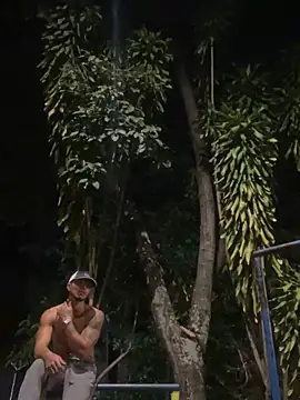 Snapshot of MaxxxSteil chatting on 03/10/25, 09:34 MaxxxSteil online show from 03/10/25, 09:34