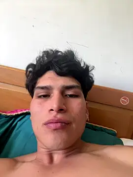 MaxxxSteil online show from 12/15/25, 02:45