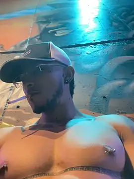 Snapshot of MaxxxSteil chatting on 03/18/25, 12:40 MaxxxSteil online show from 03/18/25, 12:40