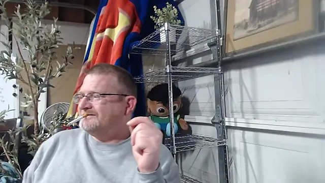 Randomoldguy615 online show from 03/02/25, 12:42