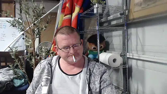 Randomoldguy615 online show from 03/09/25, 01:25