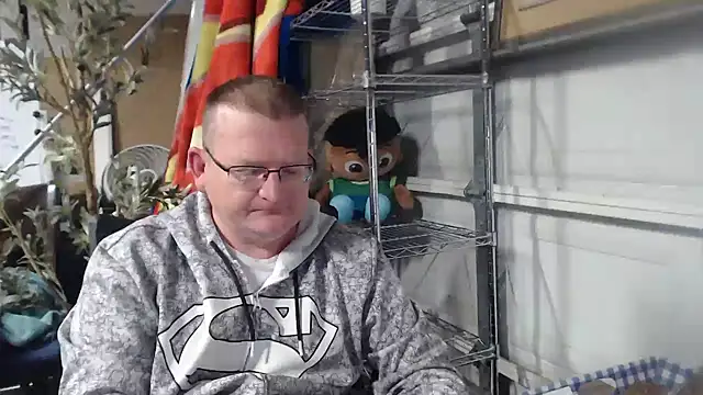 Randomoldguy615 online show from 03/11/25, 12:11