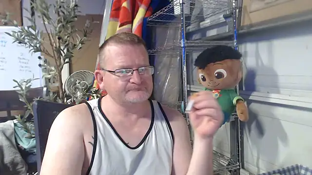 Randomoldguy615 online show from 03/19/25, 12:48