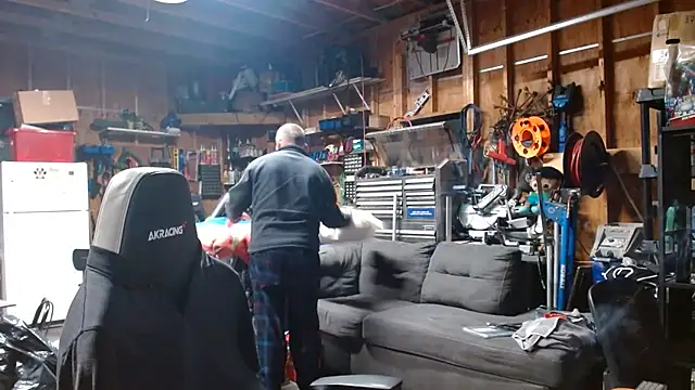 Randomoldguy615 online show from 02/22/26, 04:59