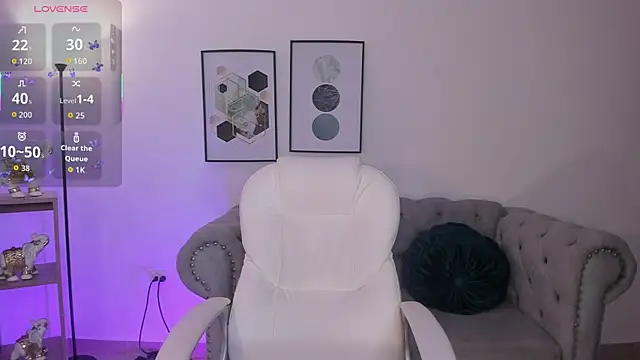 Ivyy Moon  online show from 12/23/25, 04:45