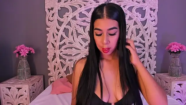 AnnieGibbyns online show from 11/23/25, 02:38