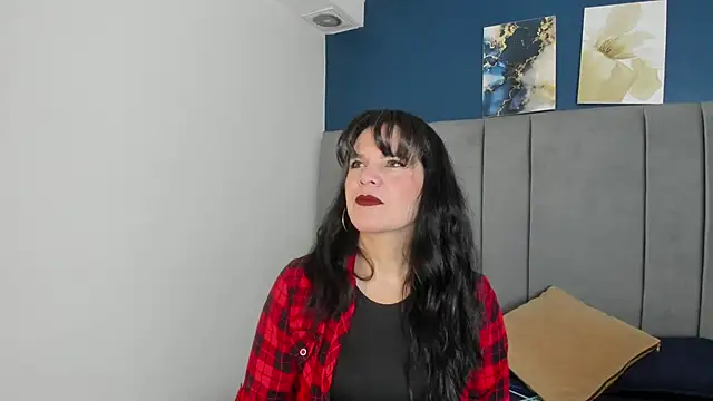 laura hotties online show from 09/27/25, 12:55