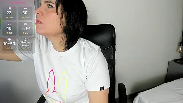 laura hotties online show from 01/10/26, 01:06