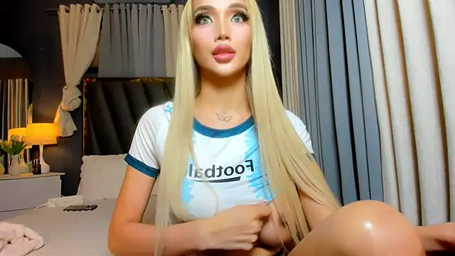 KylieSonique online show from 06/03/26, 02:34