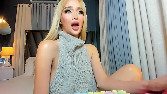 KylieSonique online show from 03/15/26, 05:58