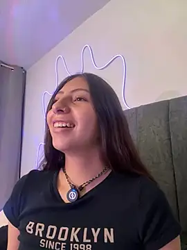 Snapshot of Dirty-Bunnyyy chatting on 07/10/26, 04:34 Dirty-Bunnyyy online show from 07/10/26, 04:34