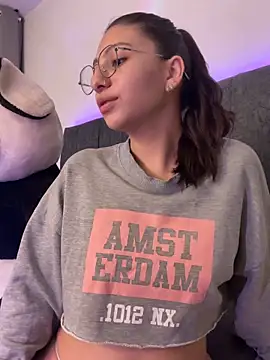 Dirty-Bunnyyy online show from 04/07/26, 03:08