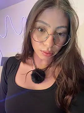 Snapshot of Dirty-Bunnyyy chatting on 07/07/26, 05:21 Dirty-Bunnyyy online show from 07/07/26, 05:21