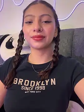 Dirty-Bunnyyy online show from 05/17/26, 05:29