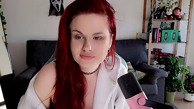 Della Ideal online show from 12/02/25, 09:11