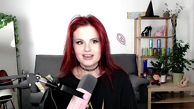 Della Ideal online show from 09/17/25, 05:26