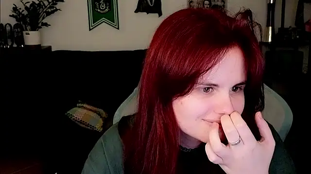 Della Ideal online show from 02/18/26, 07:32