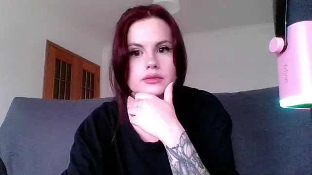 Della Ideal online show from 02/28/25, 11:03
