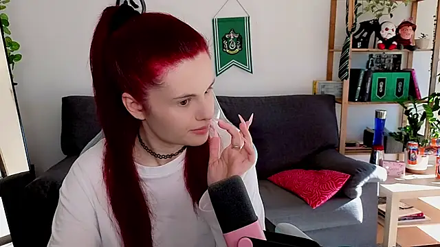 Della Ideal online show from 11/18/25, 10:51