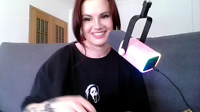 Della Ideal online show from 02/28/25, 02:09