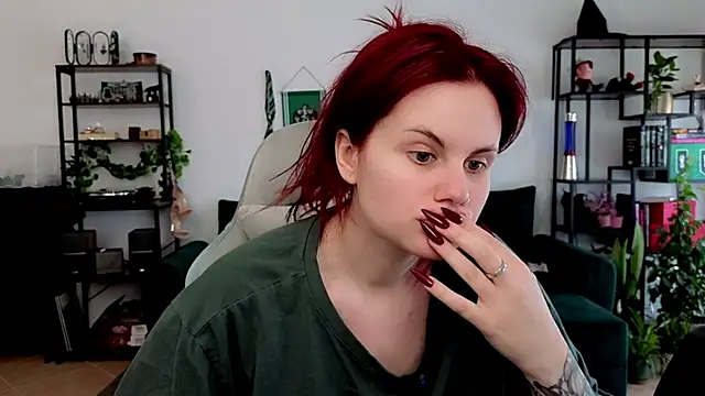 Snapshot of Della_Ideal chatting on 06/20/26, 11:59 Della Ideal online show from 06/20/26, 11:59