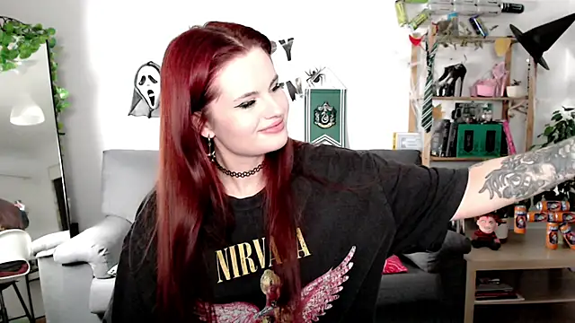 Della Ideal online show from 10/28/25, 09:41