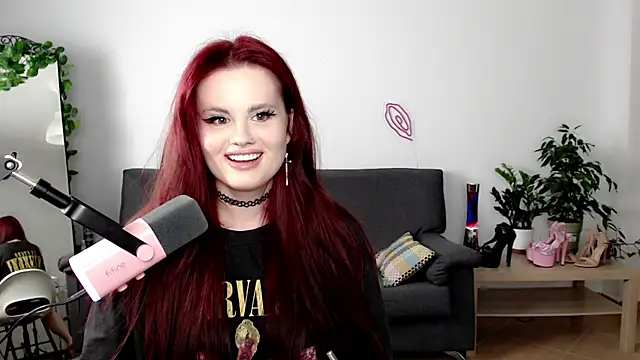 Della Ideal online show from 09/13/25, 05:13