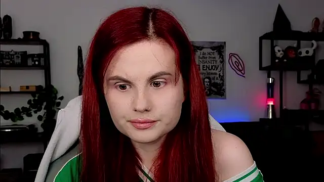 Della Ideal online show from 03/25/26, 07:02