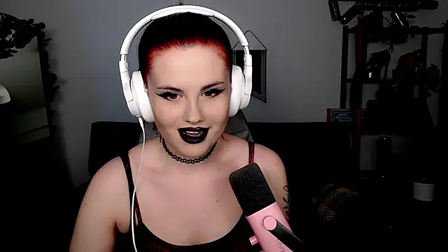 Della Ideal online show from 11/08/25, 06:00