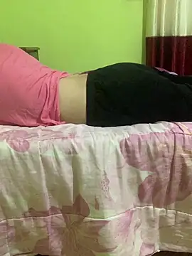 Femboylili online show from 09/19/25, 03:27