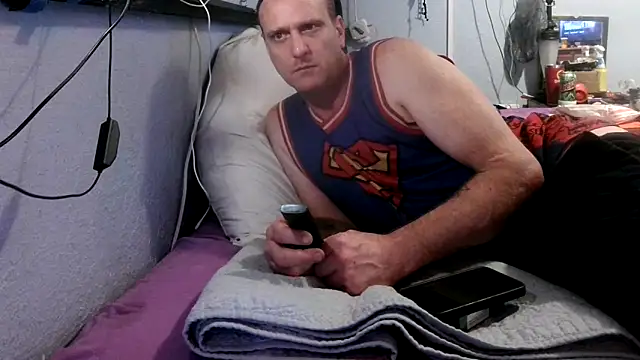 Snapshot of PornStro921 chatting on 11/10/25, 10:42 PornStro921 online show from 11/10/25, 10:42