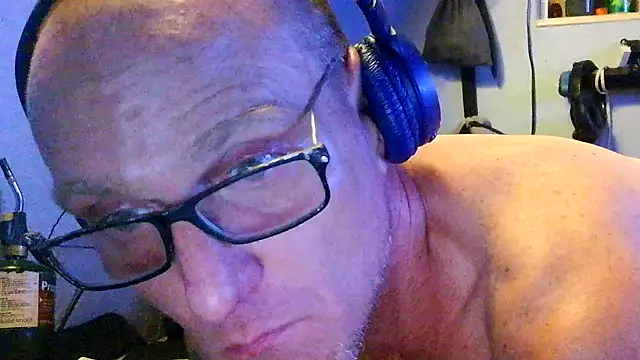 Snapshot of PornStro921 chatting on 05/30/26, 09:31 PornStro921 online show from 05/30/26, 09:31