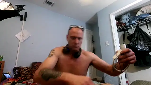 Snapshot of PornStro921 chatting on 03/14/25, 11:12 PornStro921 online show from 03/14/25, 11:12