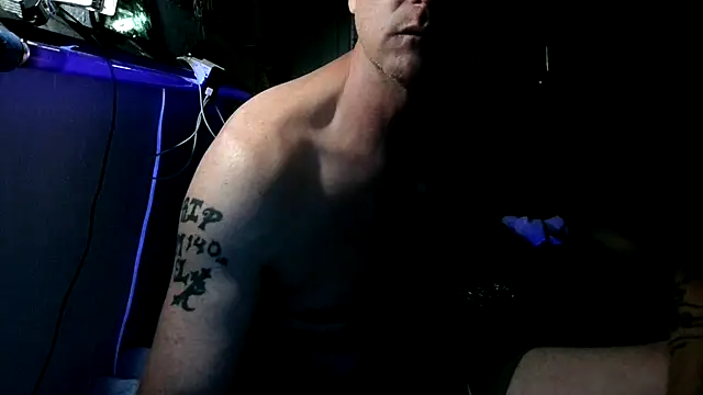 Snapshot of PornStro921 chatting on 10/27/25, 05:08 PornStro921 online show from 10/27/25, 05:08