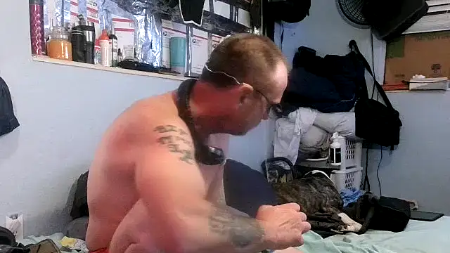 Snapshot of PornStro921 chatting on 10/07/25, 03:51 PornStro921 online show from 10/07/25, 03:51