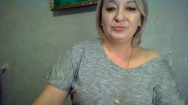 ArielXLoveresss online show from 11/08/25, 10:24