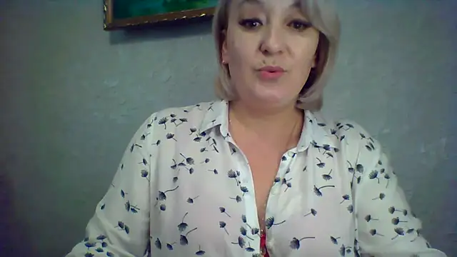 ArielXLoveresss online show from 11/07/25, 07:46